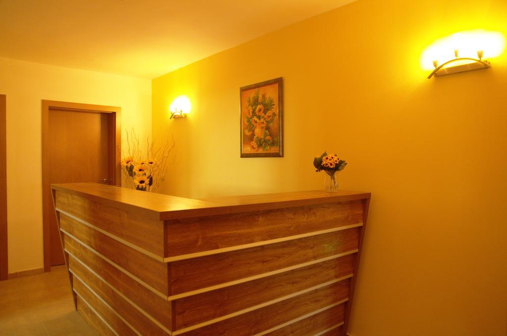 Hotel Sany Primorsko Bagian luar foto