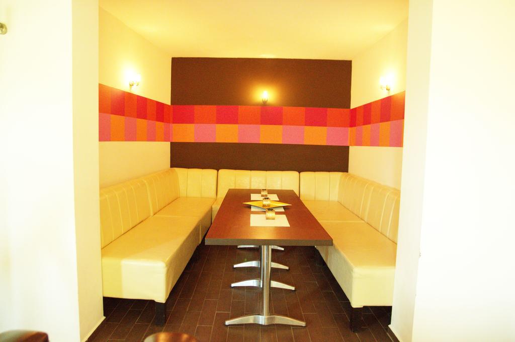 Hotel Sany Primorsko Bagian luar foto